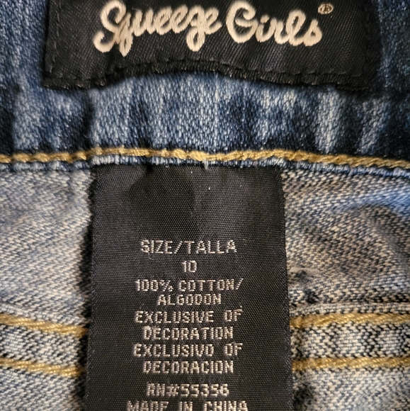 Squeeze Girls Sz 10 Vintage Look Denim Jeans with Butterfly Embroidery - Picture 8 of 8
